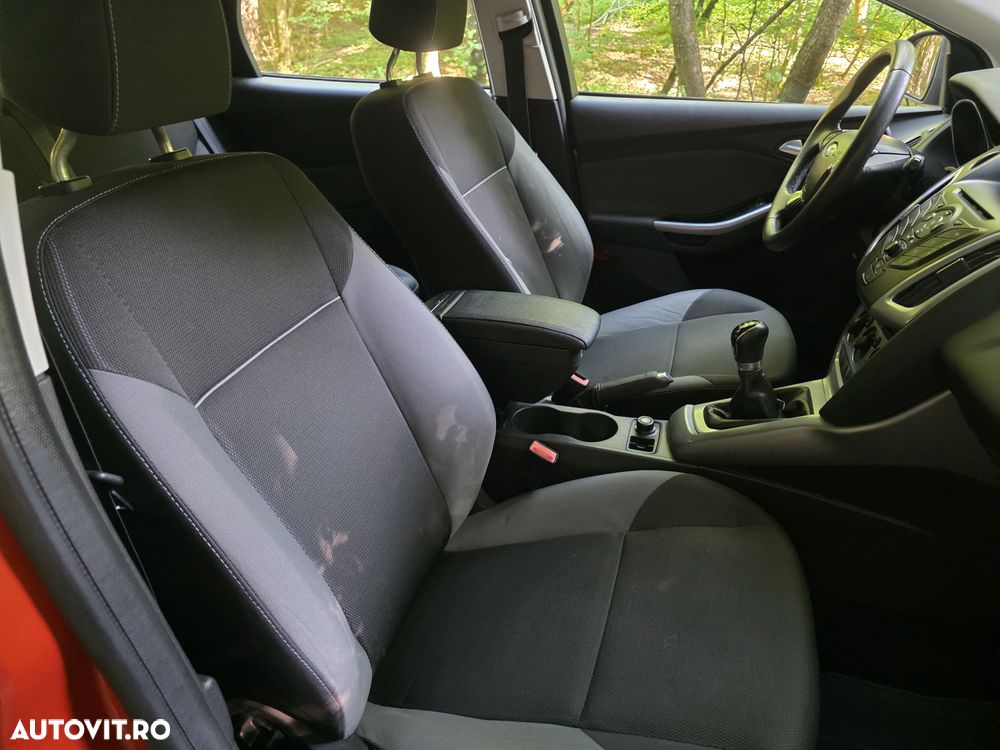 Ford Focus 1.6 TI-VCT Champions Edition - 21
