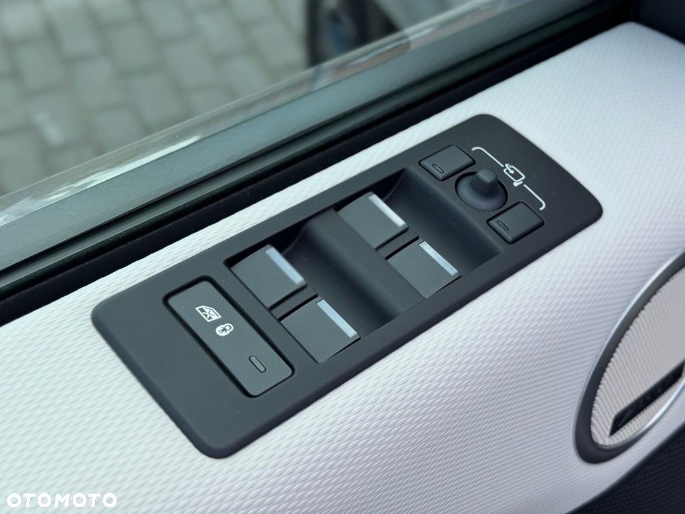 Land Rover Discovery - 13
