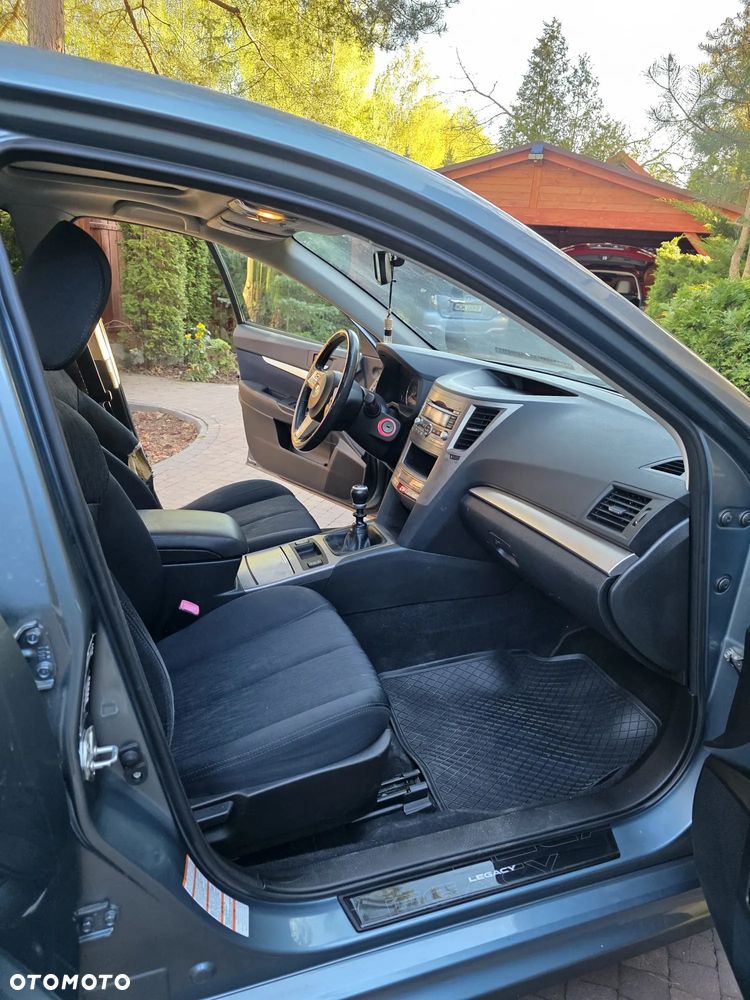 Subaru Legacy 2.0R Comfort - 3