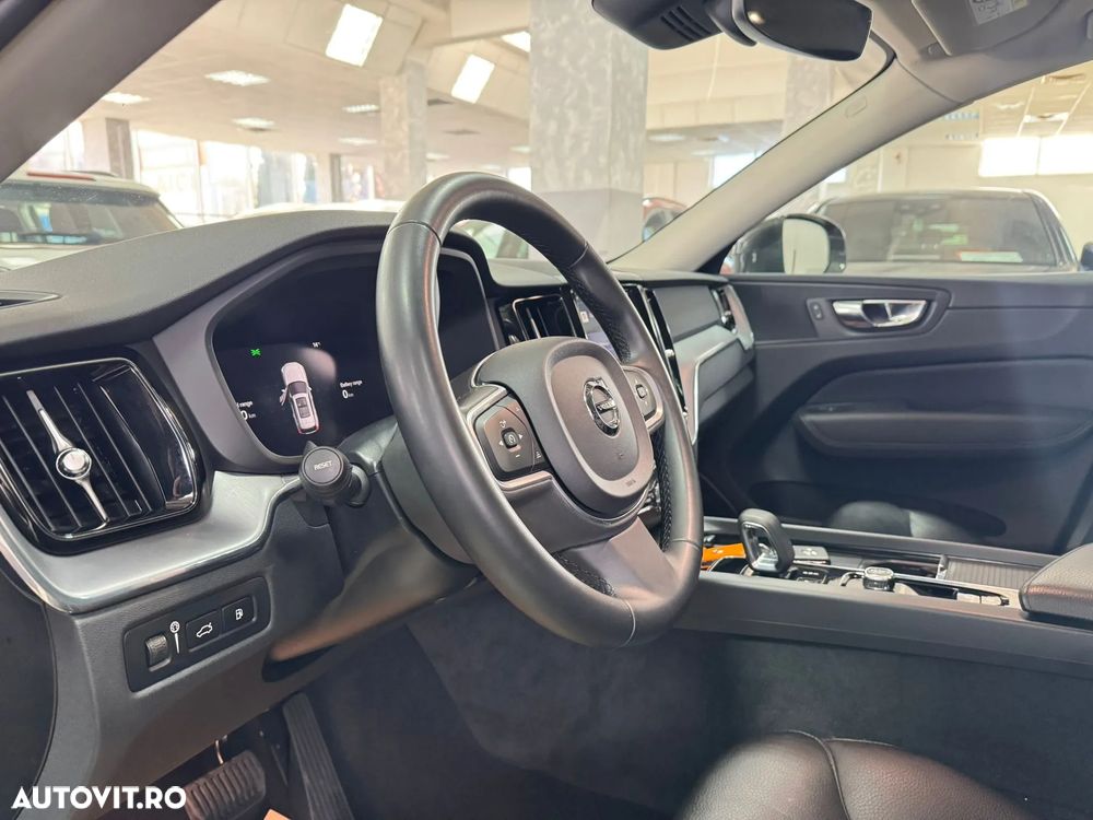 Volvo XC 60 T6 AWD Recharge Geartronic Inscription Expression - 4