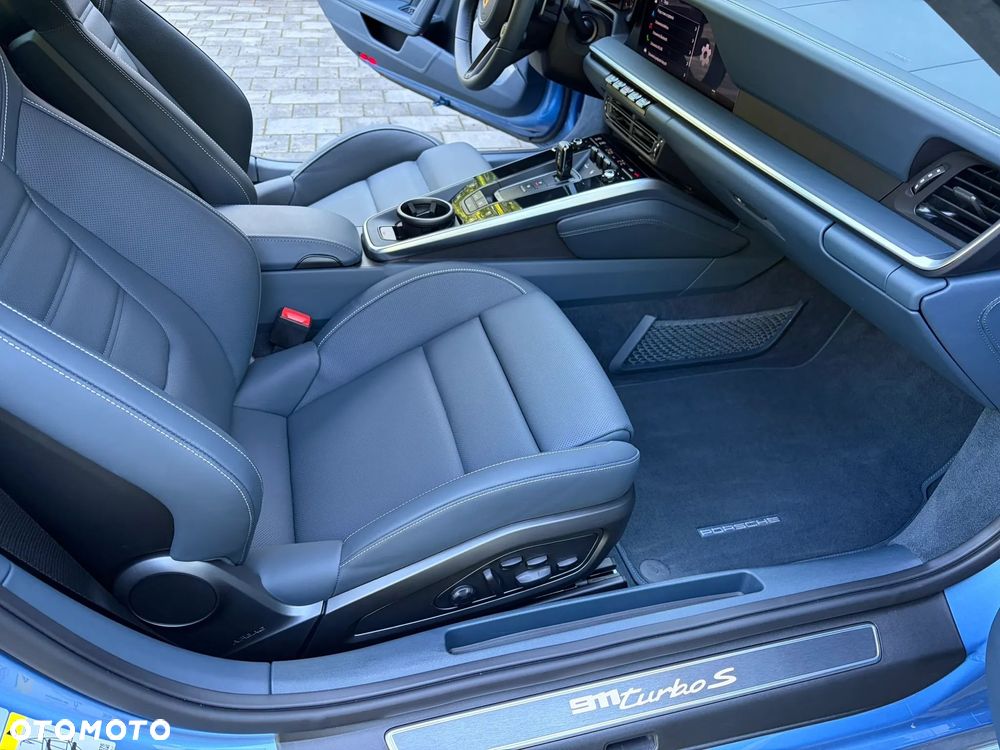 Porsche 911 Turbo S - 23