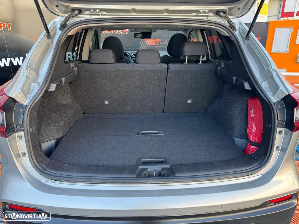 Nissan Qashqai 1.3 DIG-T N-Connecta J18 - 20
