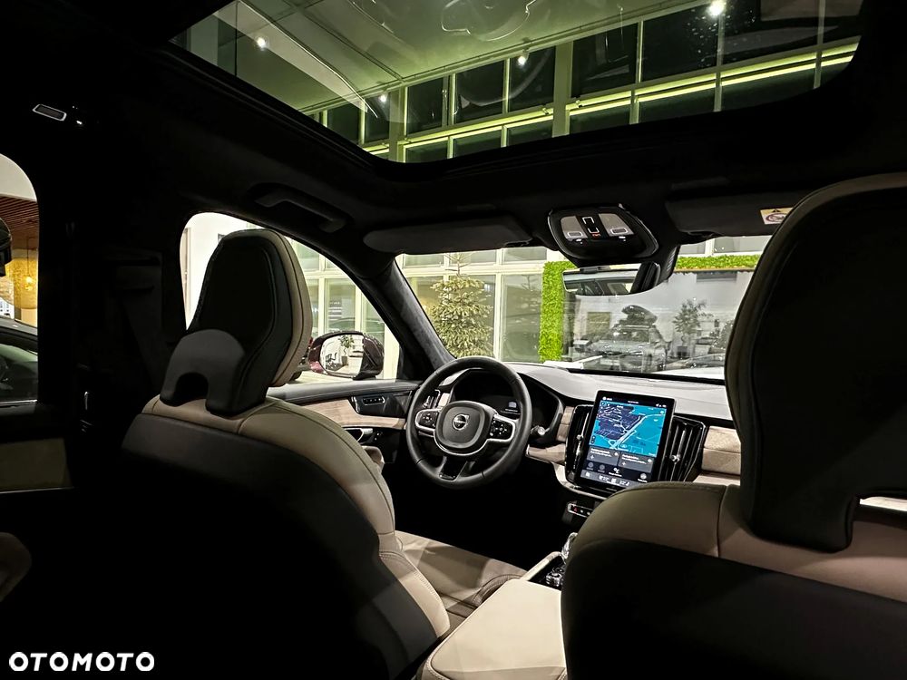 Volvo XC 90 T5 AWD R-Design - 10
