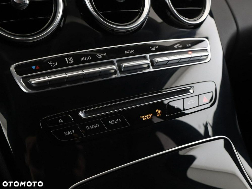 Mercedes-Benz Klasa C 180 9G-TRONIC Avantgarde - 28