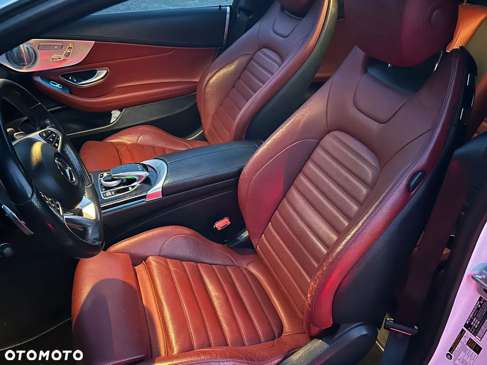 Mercedes-Benz Klasa C 300 Coupe 7G-TRONIC AMG Line - 17