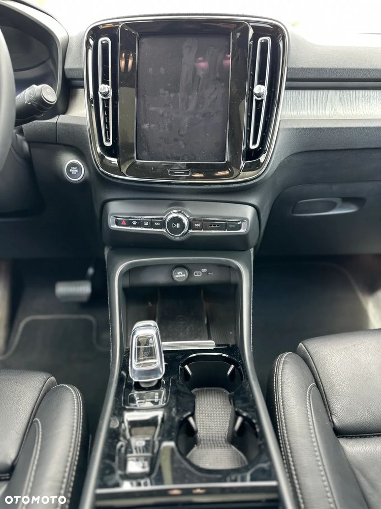 Volvo XC 40 - 15