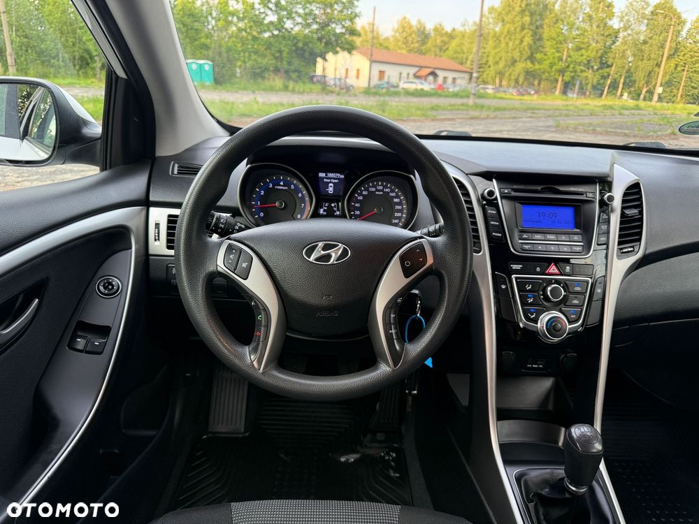 Hyundai i30 1.6 Premium - 22