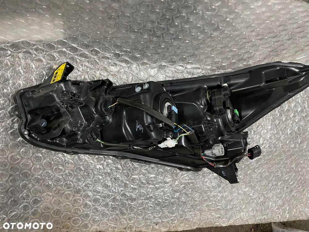 LAMPA PRAWA H7 LED NISSAN MICRA V K14 26010-5FA0A CIEMNA ZE SREBRNYM - 9