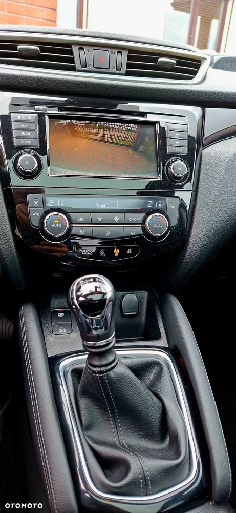 Nissan Qashqai 1.3 DIG-T N-Connecta - 10