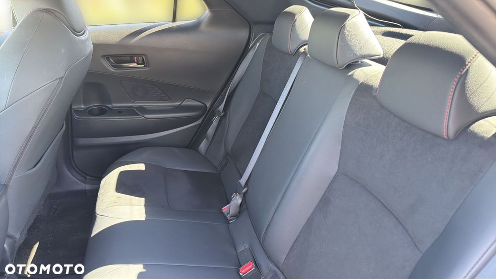 Toyota C-HR - 14