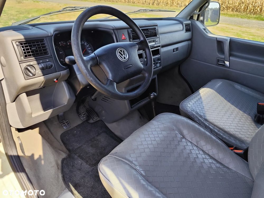 Volkswagen Transporter - 10
