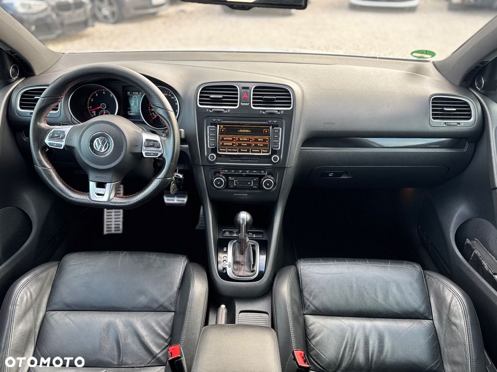 Volkswagen Golf 2010 photo 4