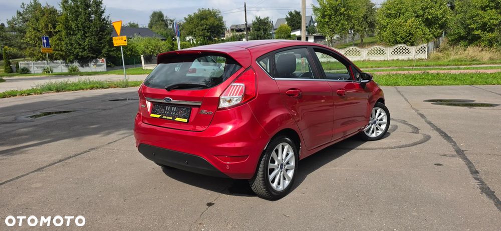 Ford Fiesta 1.0 EcoBoost S&S TITANIUM - 10