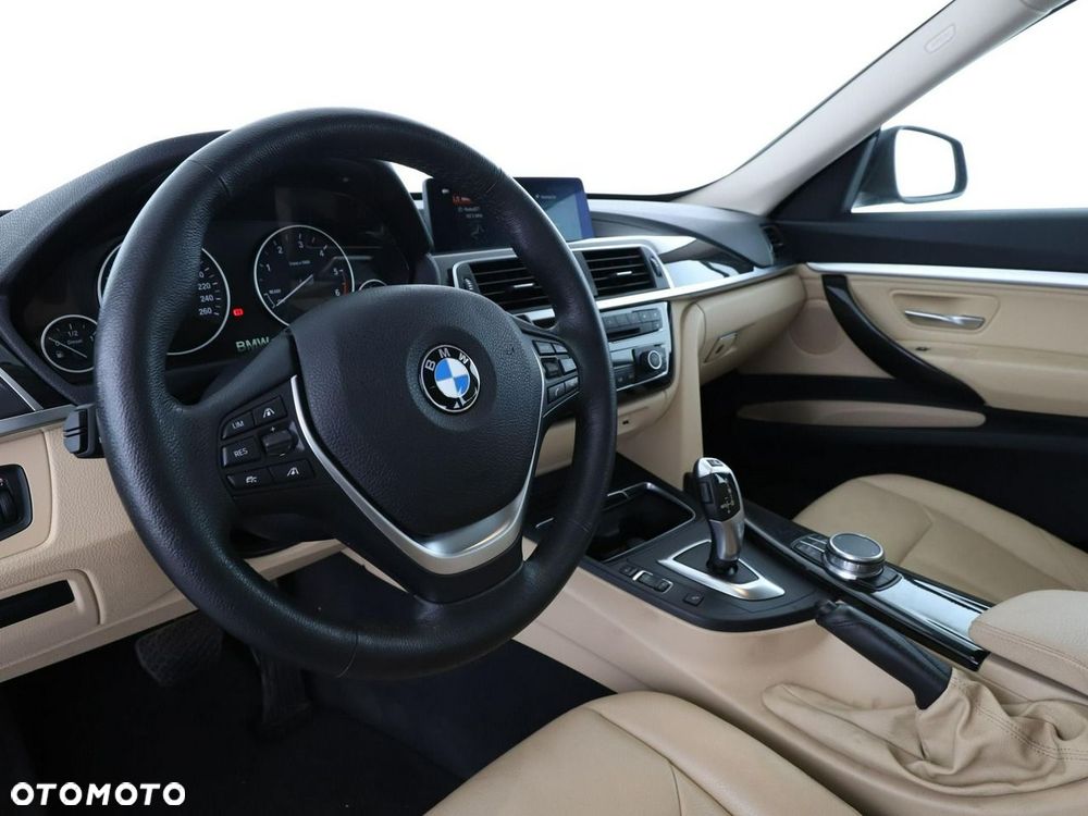 BMW Seria 3 320d Luxury Line - 15