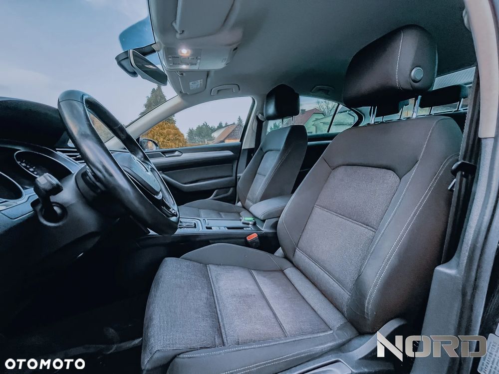 Volkswagen Passat 1.4 TSI BlueMotion Technology DSG Comfortline - 12