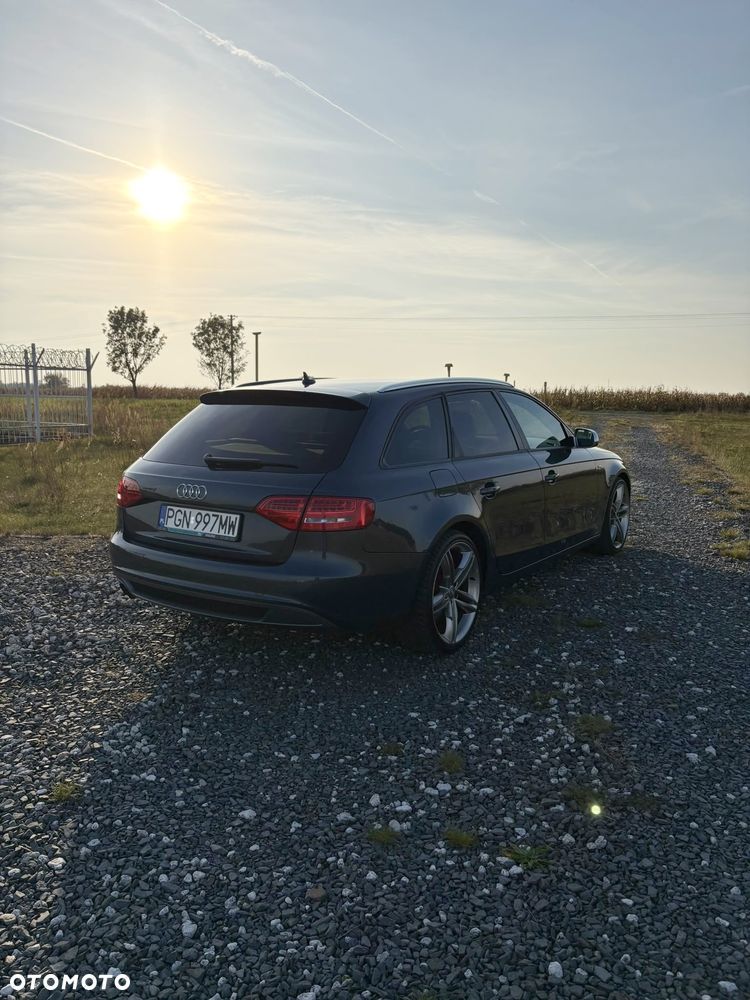 Audi A4 Avant - 4
