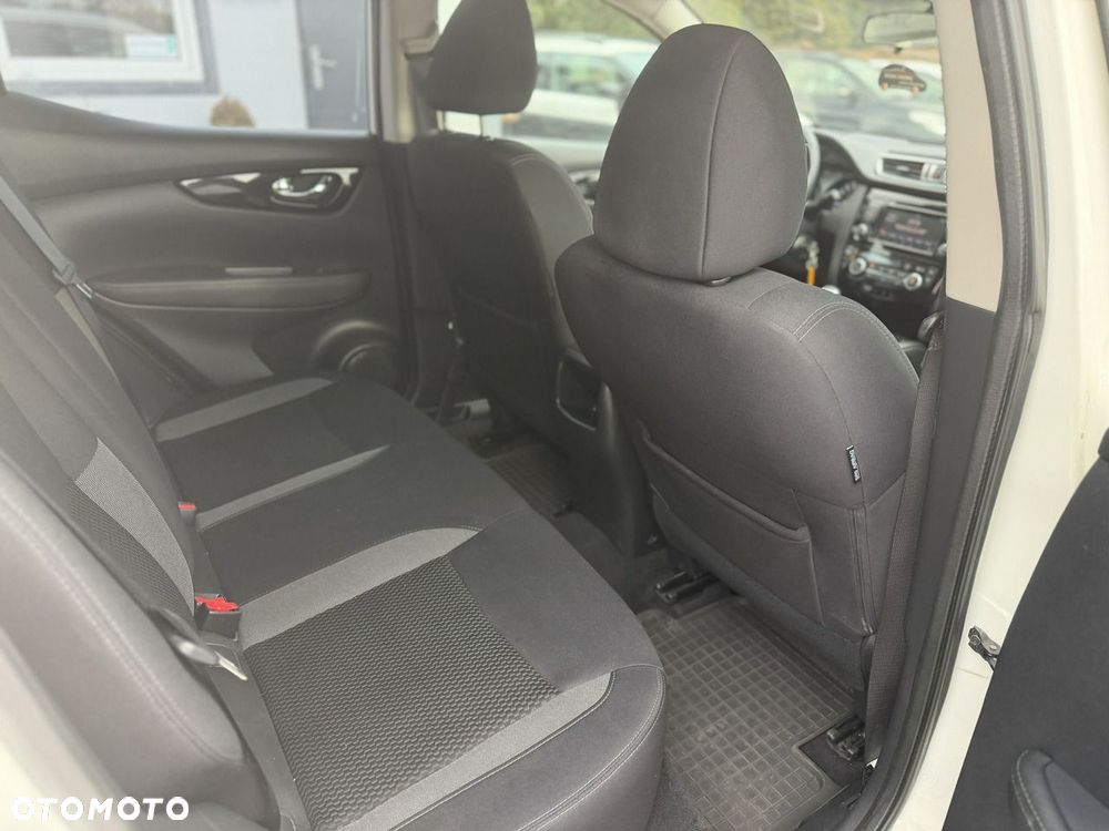Nissan Qashqai 1.3 DIG-T MHEV N-Connecta - 33