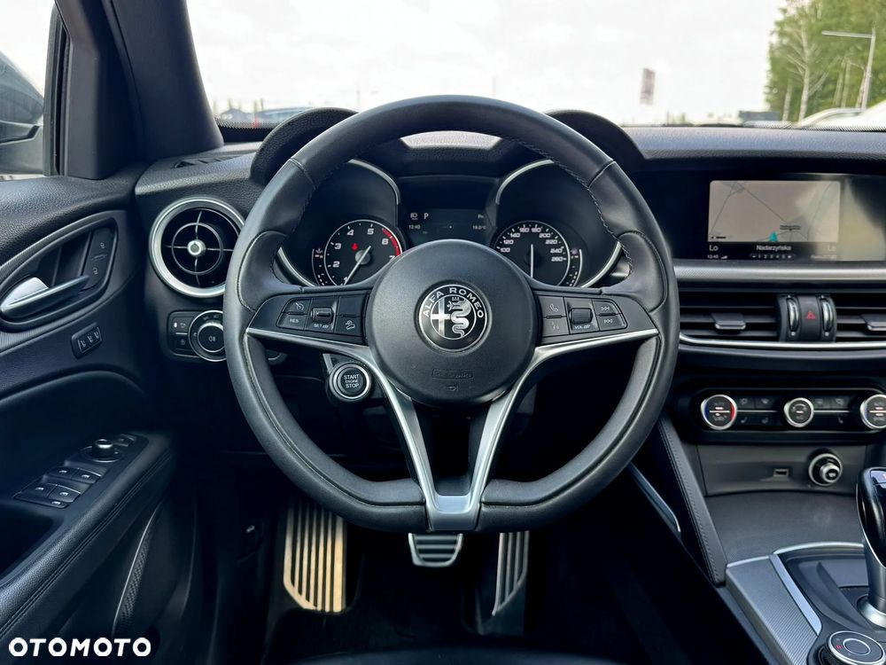Alfa Romeo Stelvio 2.0 Turbo Executive Q4 - 12