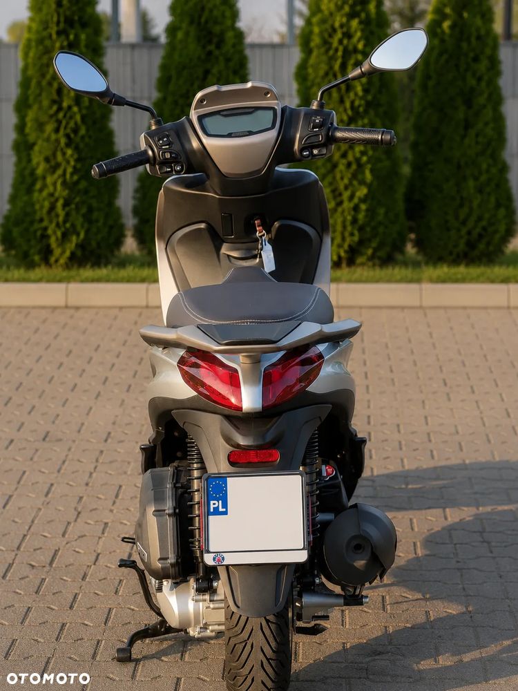 Piaggio Medley - 4