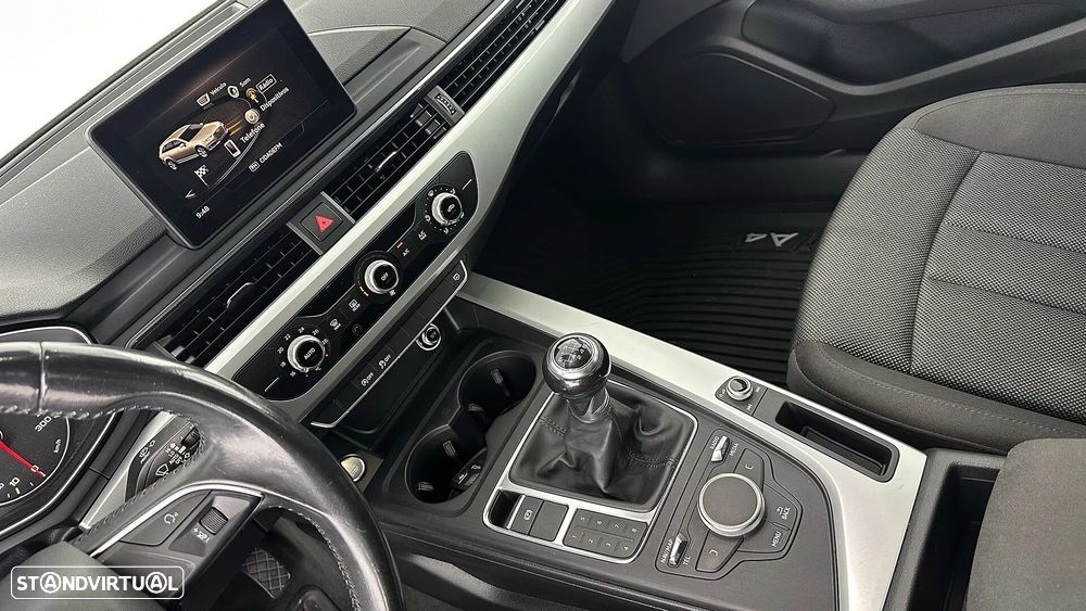 Audi A4 Avant 2.0 TDI Advance - 37