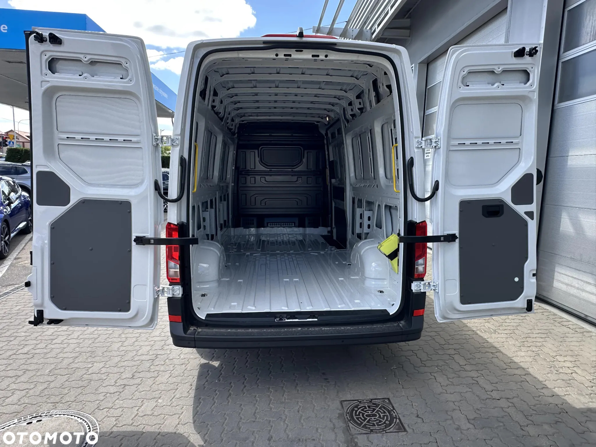 Volkswagen Crafter - 10