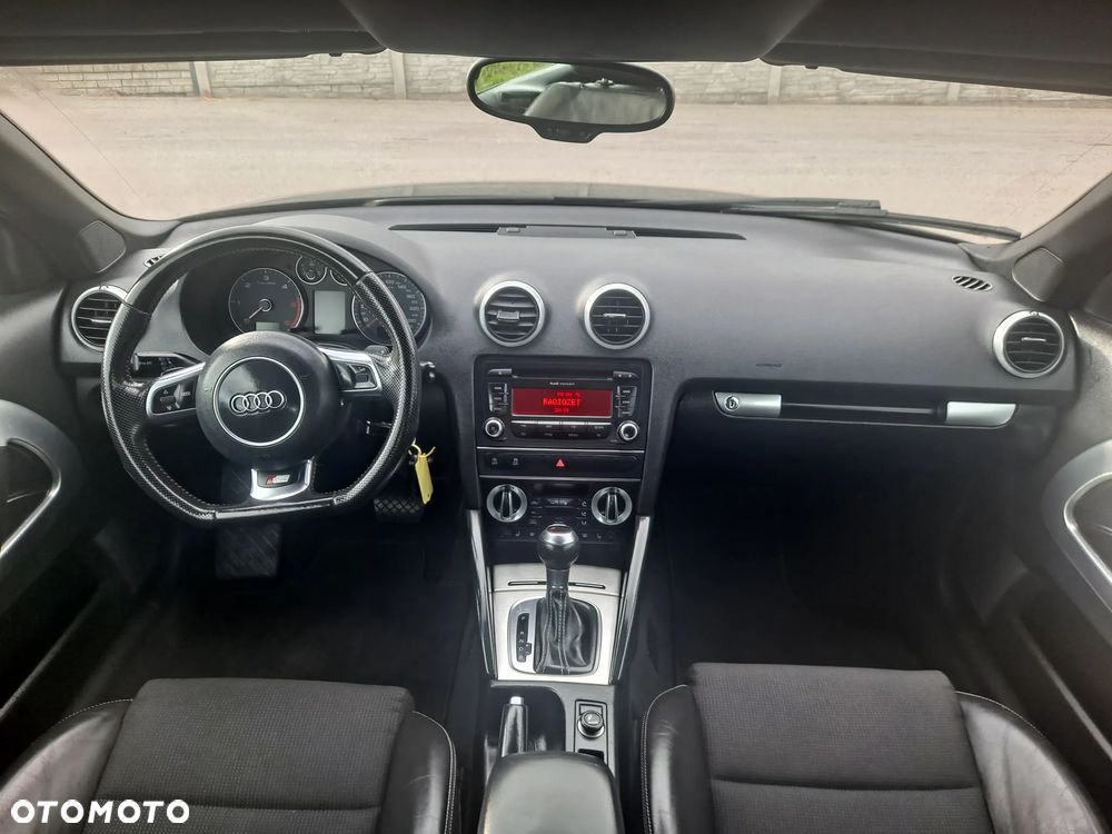 Audi A3 Cabrio 2.0 TDI DPF S tronic S Line Sportpaket - 30