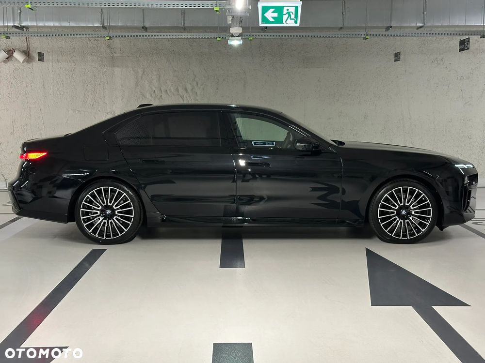 BMW Seria 7 - 5