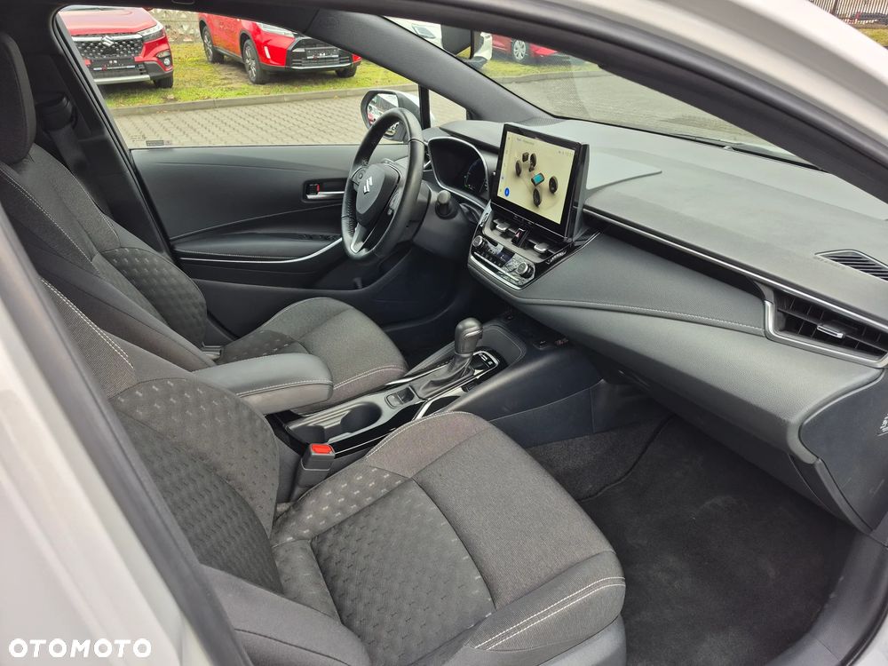 Suzuki Swace 1.8 Hybrid Elegance CVT - 23