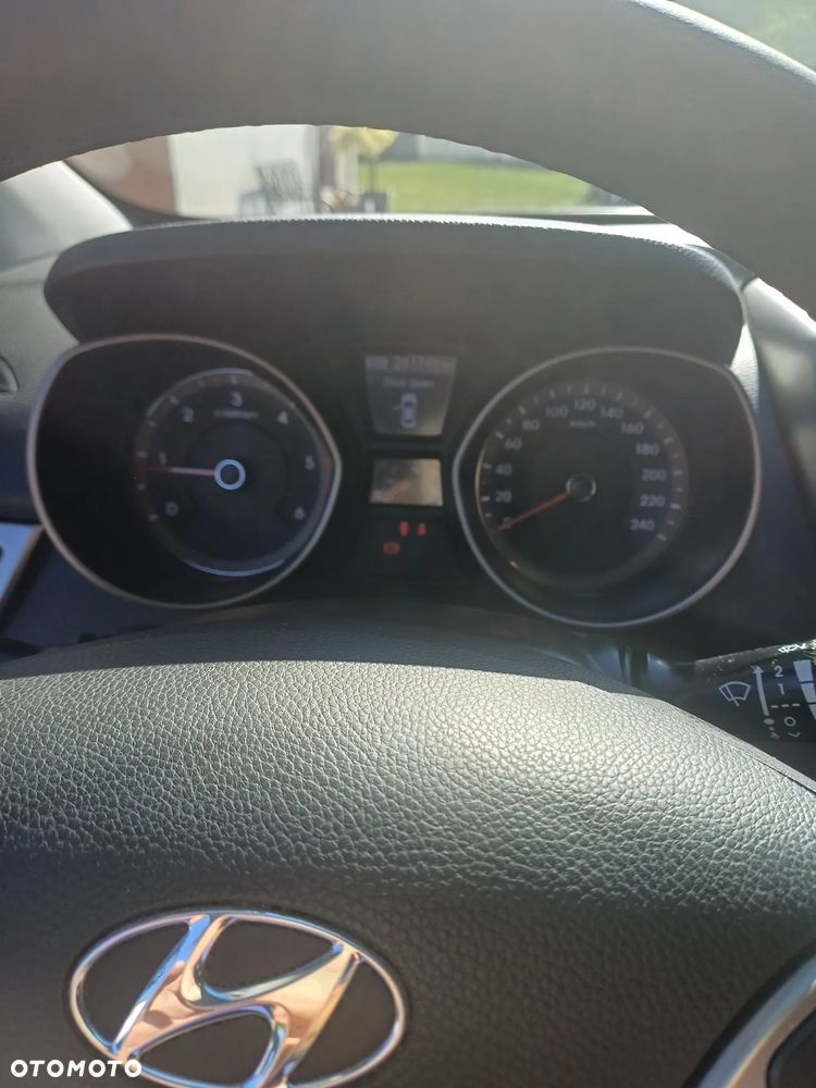 Hyundai i30 blue 1.6 CRDi Style - 18