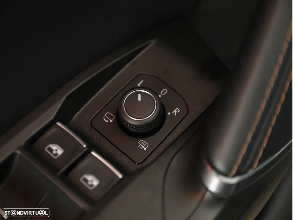 Cupra Formentor 1.4 e-Hybrid DSG VZ - 34