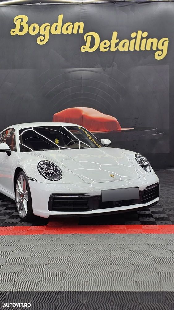 Porsche 911 4S - 2