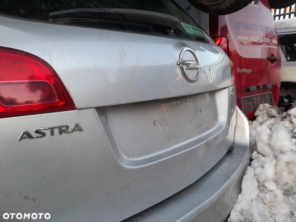 Klapa tylna pokrywa bagażnika OPEL Astra J kombi 09-15r. Z176 - 5