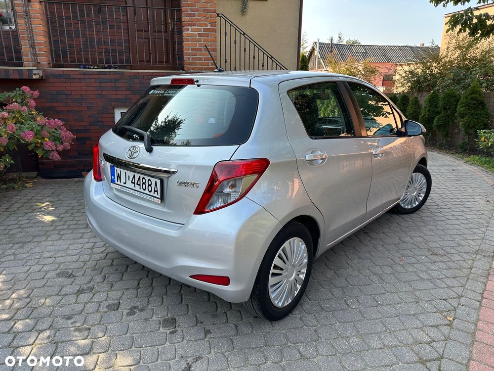 Toyota Yaris - 11