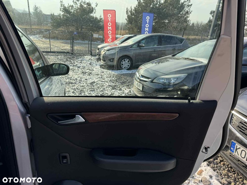 Mercedes-Benz Klasa A 160 CDI Avantgarde - 9