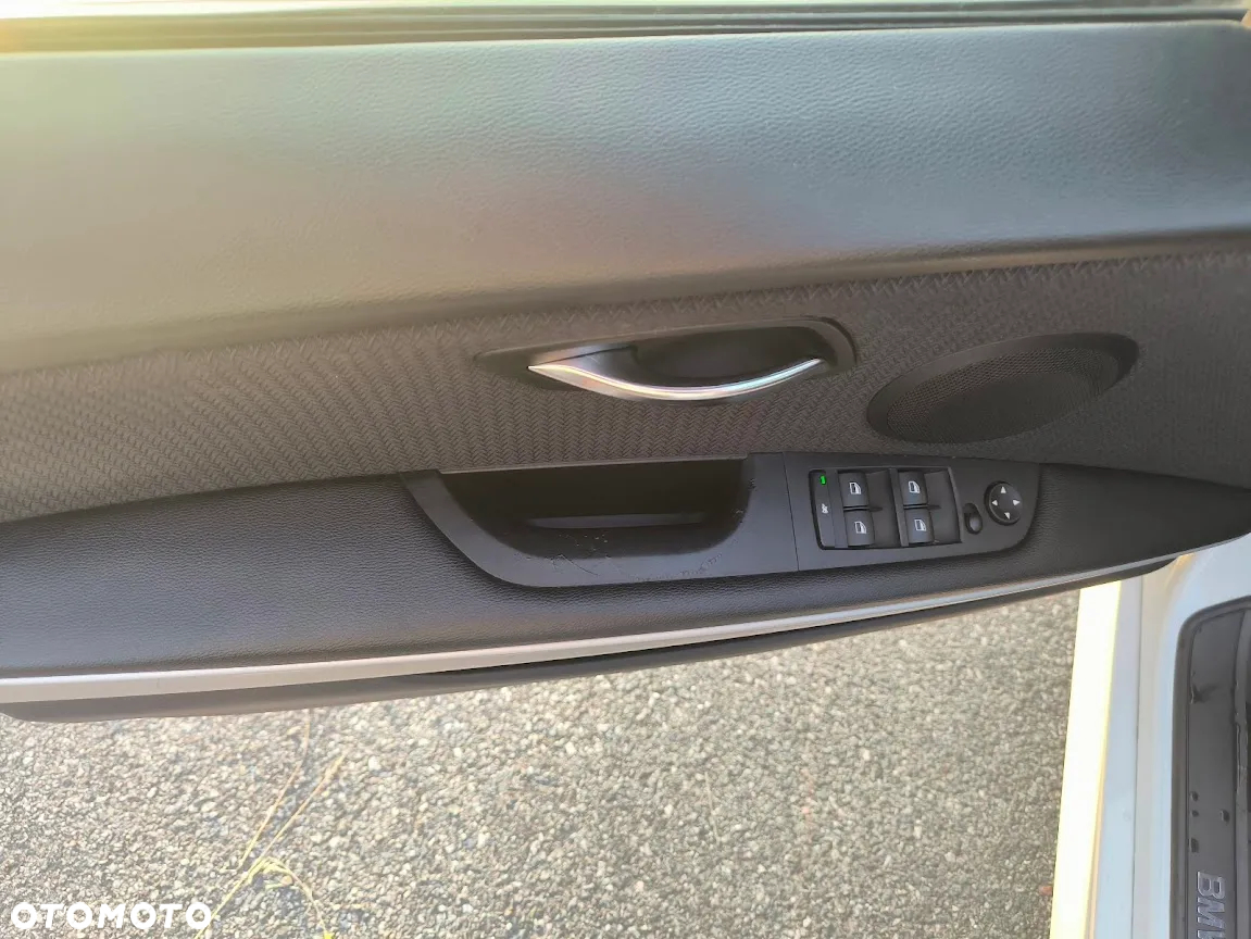 BMW Seria 3 320d xDrive DPF Touring Edition Fleet Sport - 26
