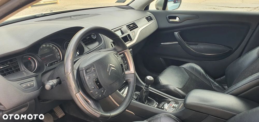 Citroën C5 HDi 140 FAP Exclusive - 28
