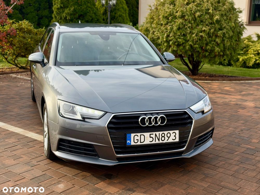 Audi A4 Avant 2.0 TDI ultra S tronic - 1