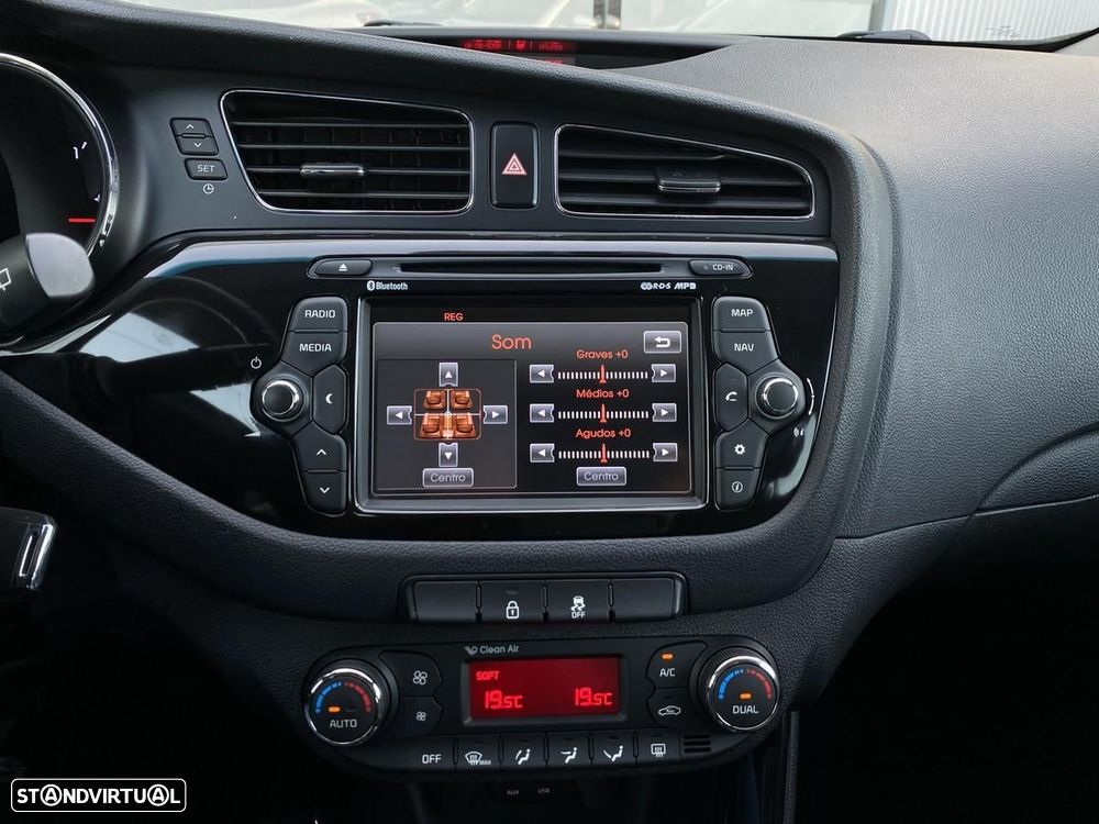 Kia Ceed SW 1.6 CRDi TX - 19
