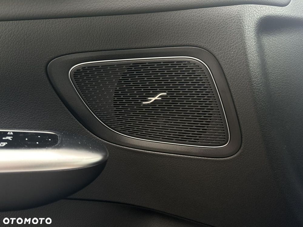 Mercedes-Benz Klasa C - 27