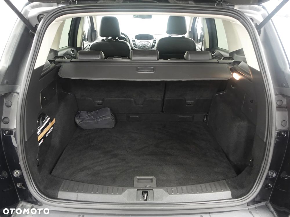 Ford Kuga 1.6 EcoBoost 2x4 Titanium - 22