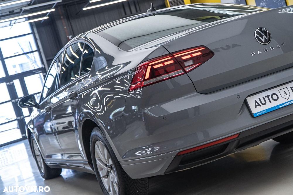 Volkswagen Passat 2.0 TDI DSG Comfortline - 30