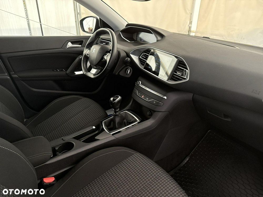 Peugeot 308 - 22