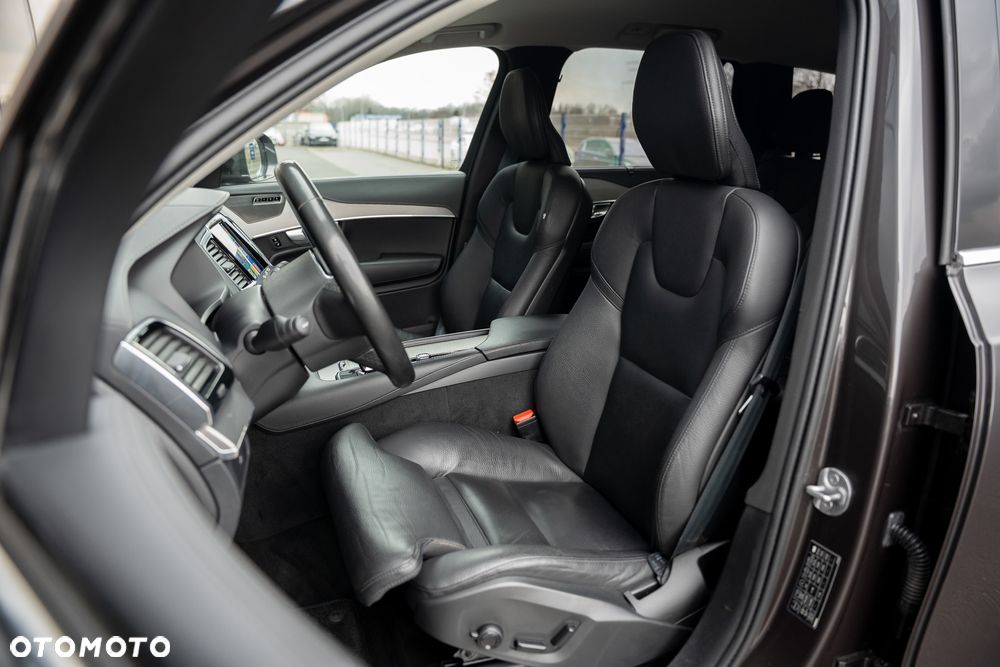 Volvo XC 90 D5 AWD Inscription 7os - 24
