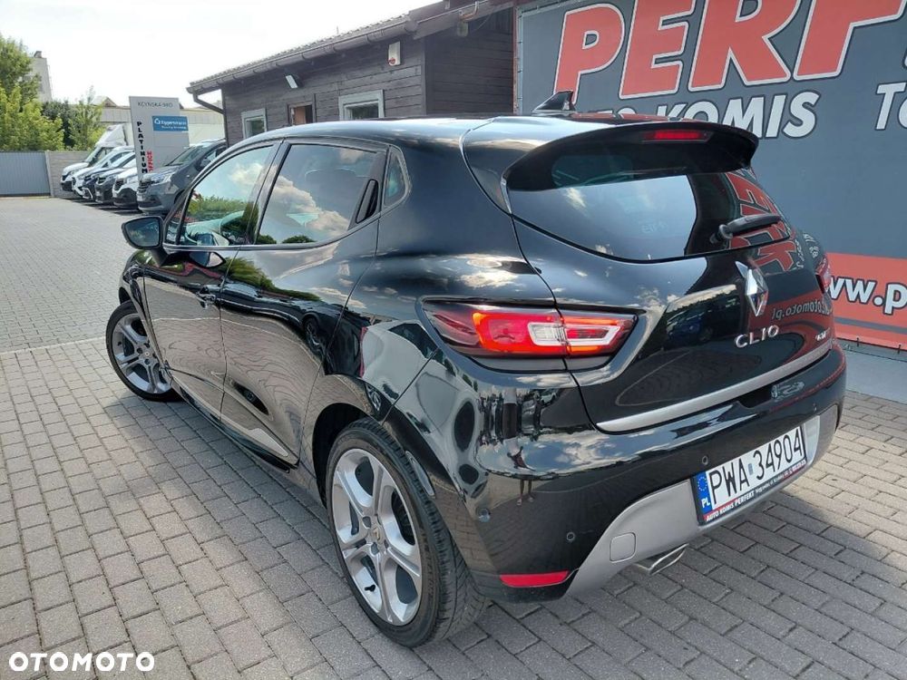 Renault Clio - 6