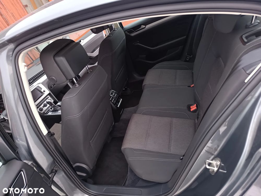 Volkswagen Passat 1.8 TSI BMT Comfortline DSG - 6