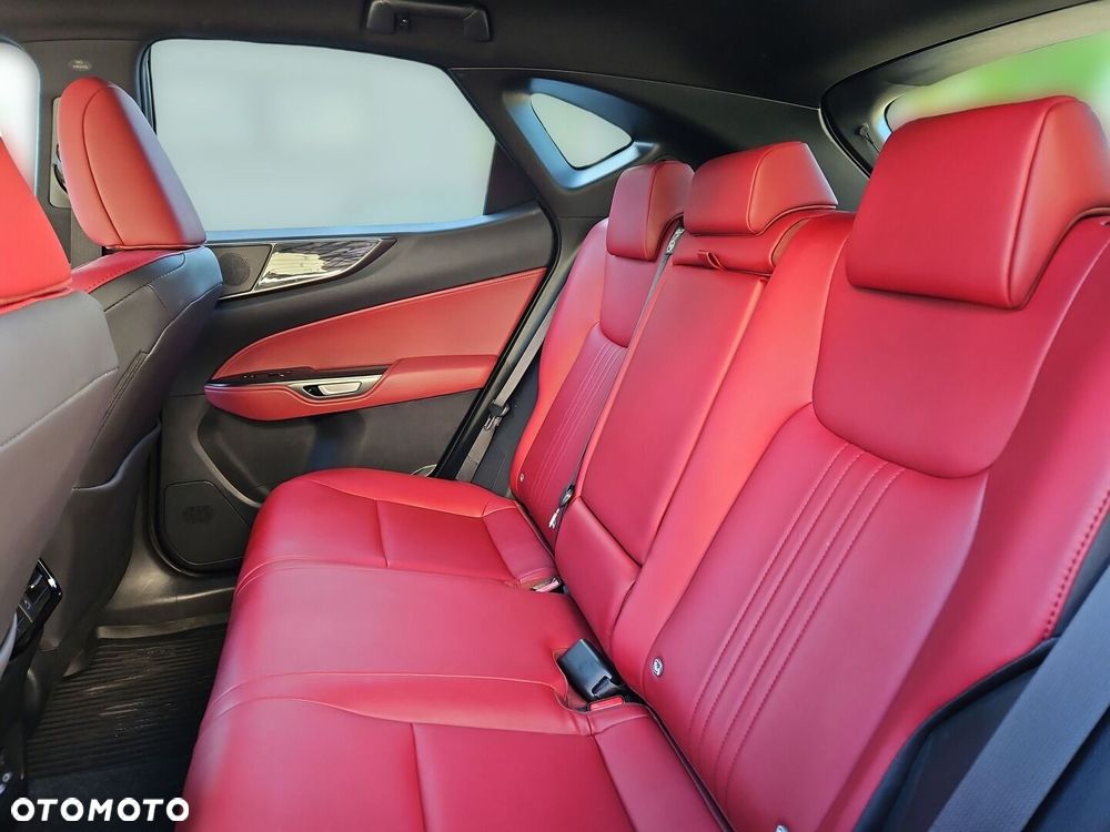 Lexus NX 350h Prestige AWD - 26