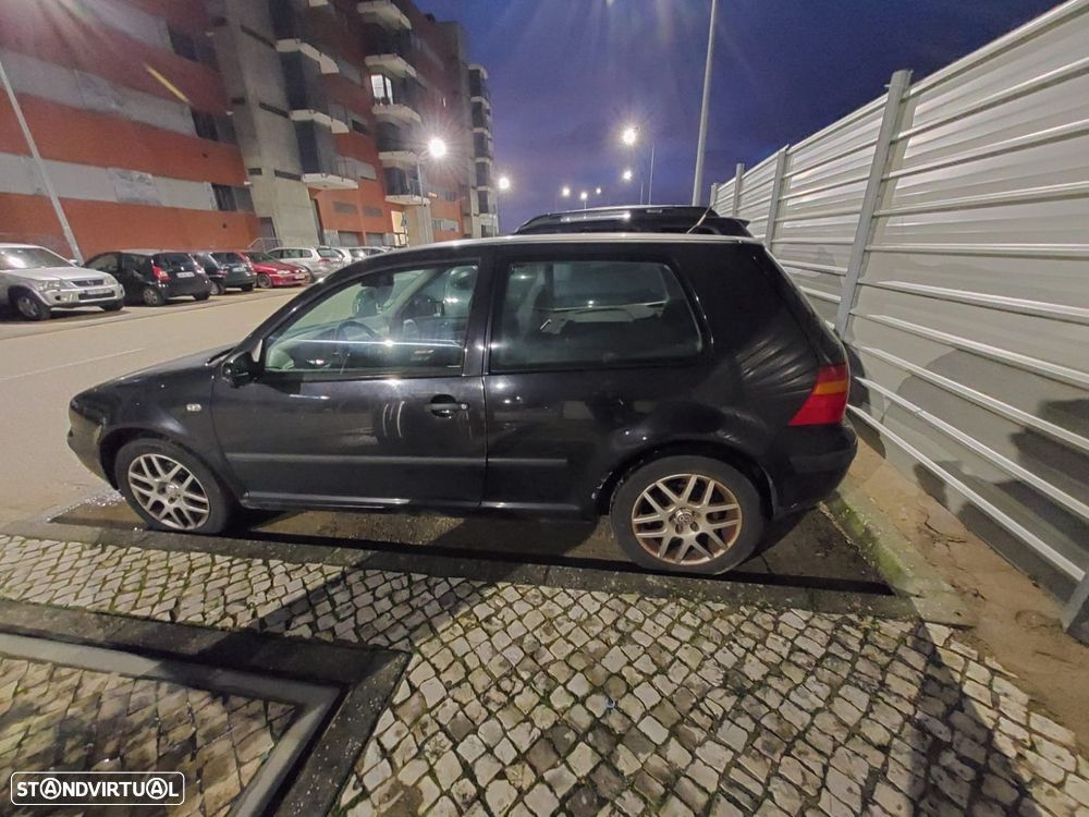 VW Golf - 4