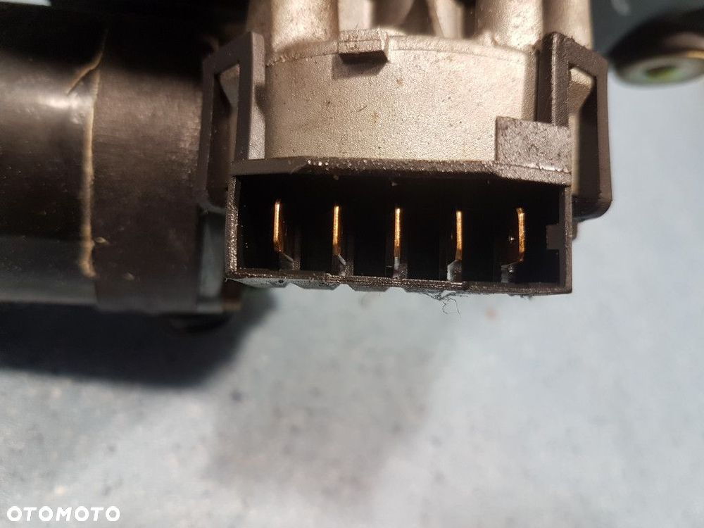 VOLVO V40 I 2-GI LIFT MECHANIZM SILNICZEK WYCIERACZEK PRZÓD D4192T3 - 7