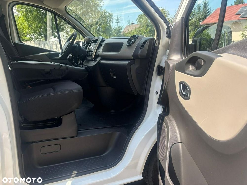 Renault Trafic - 10