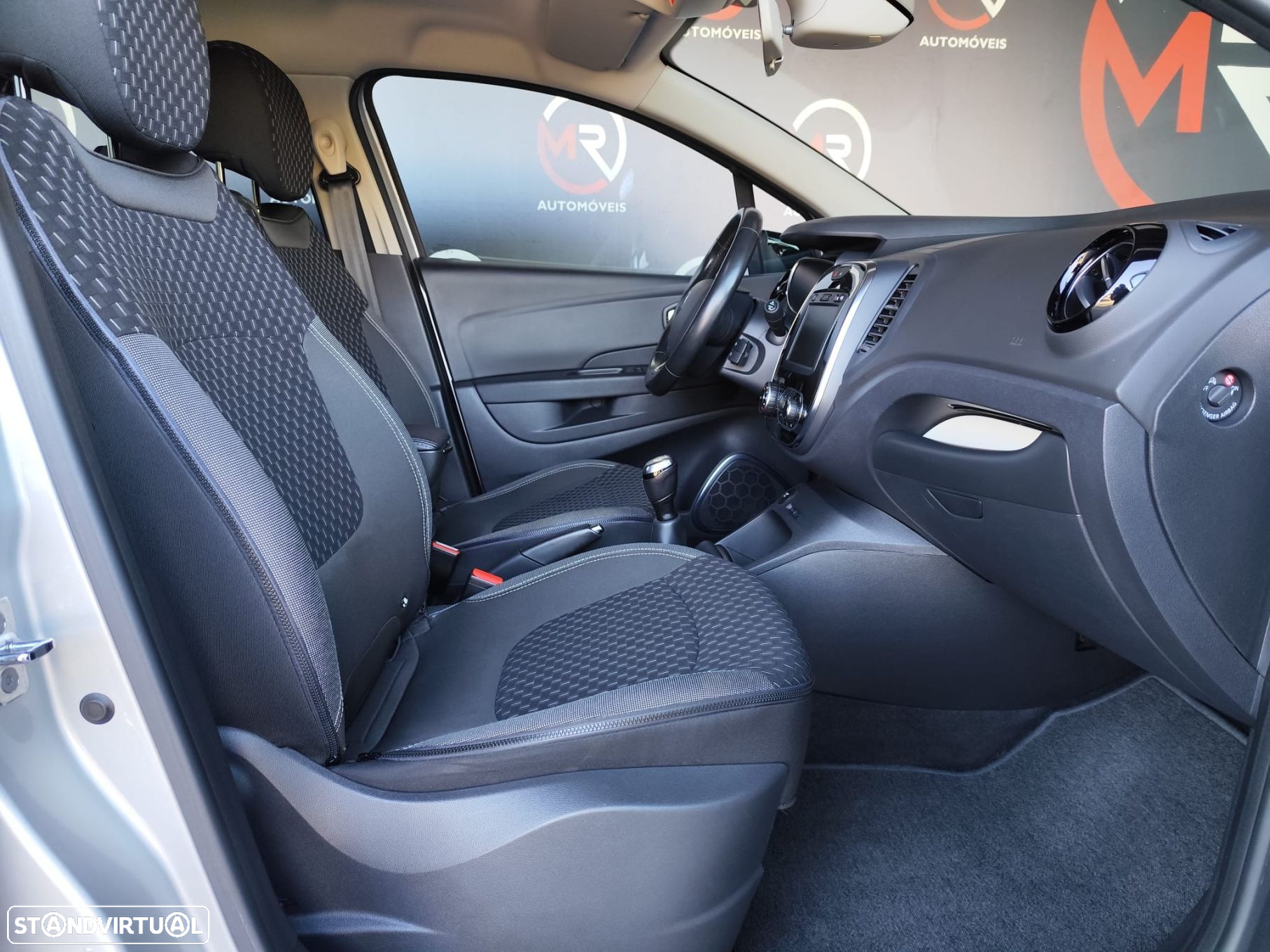 Renault Captur 0.9 TCE Exclusive - 28